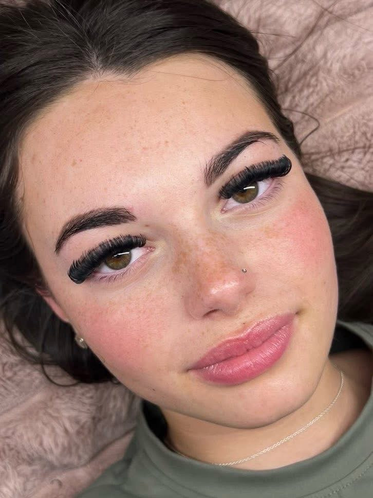 Lash Extensions Training Course
